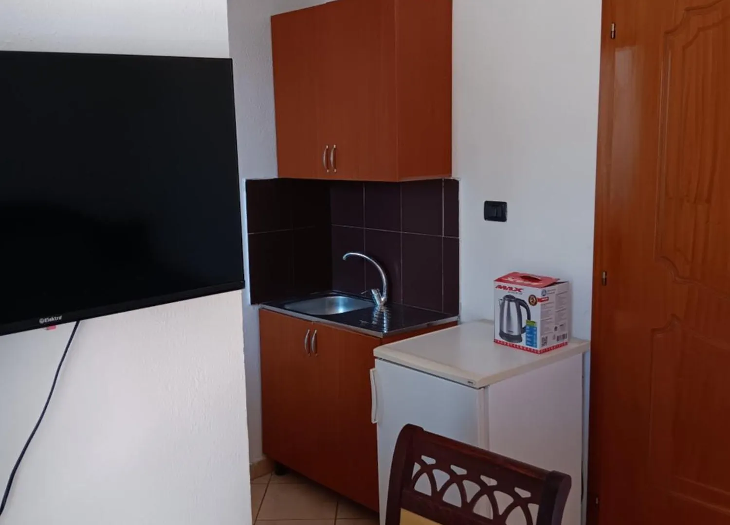 A-Vila Golem  Golem (Tirana)